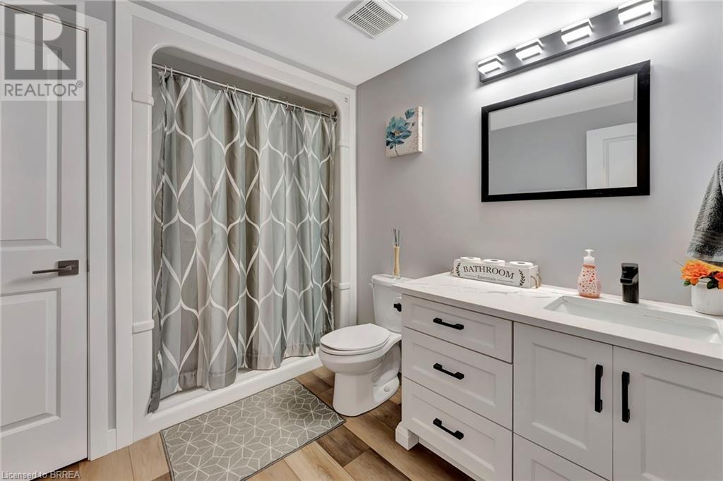 Photo 32 of 49 for 12 Albert Street