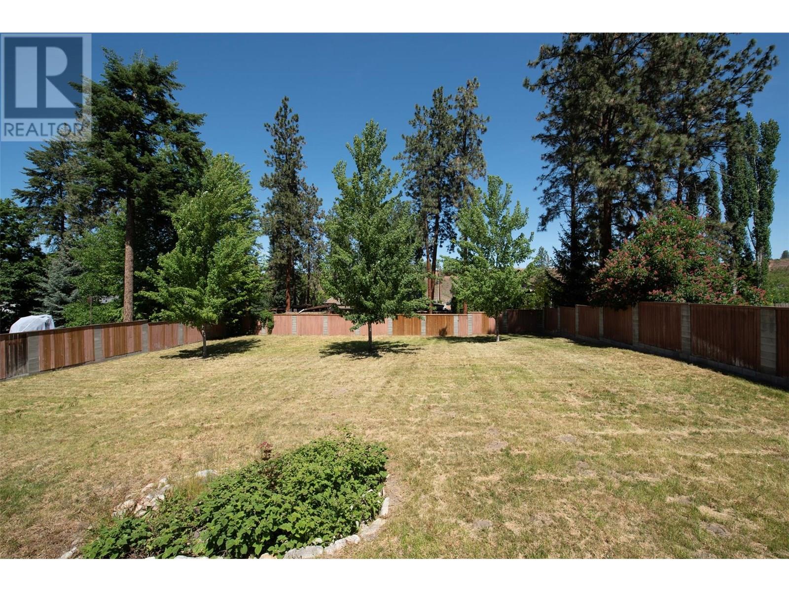 Property at 1440 Mission Ridge Drive image 5