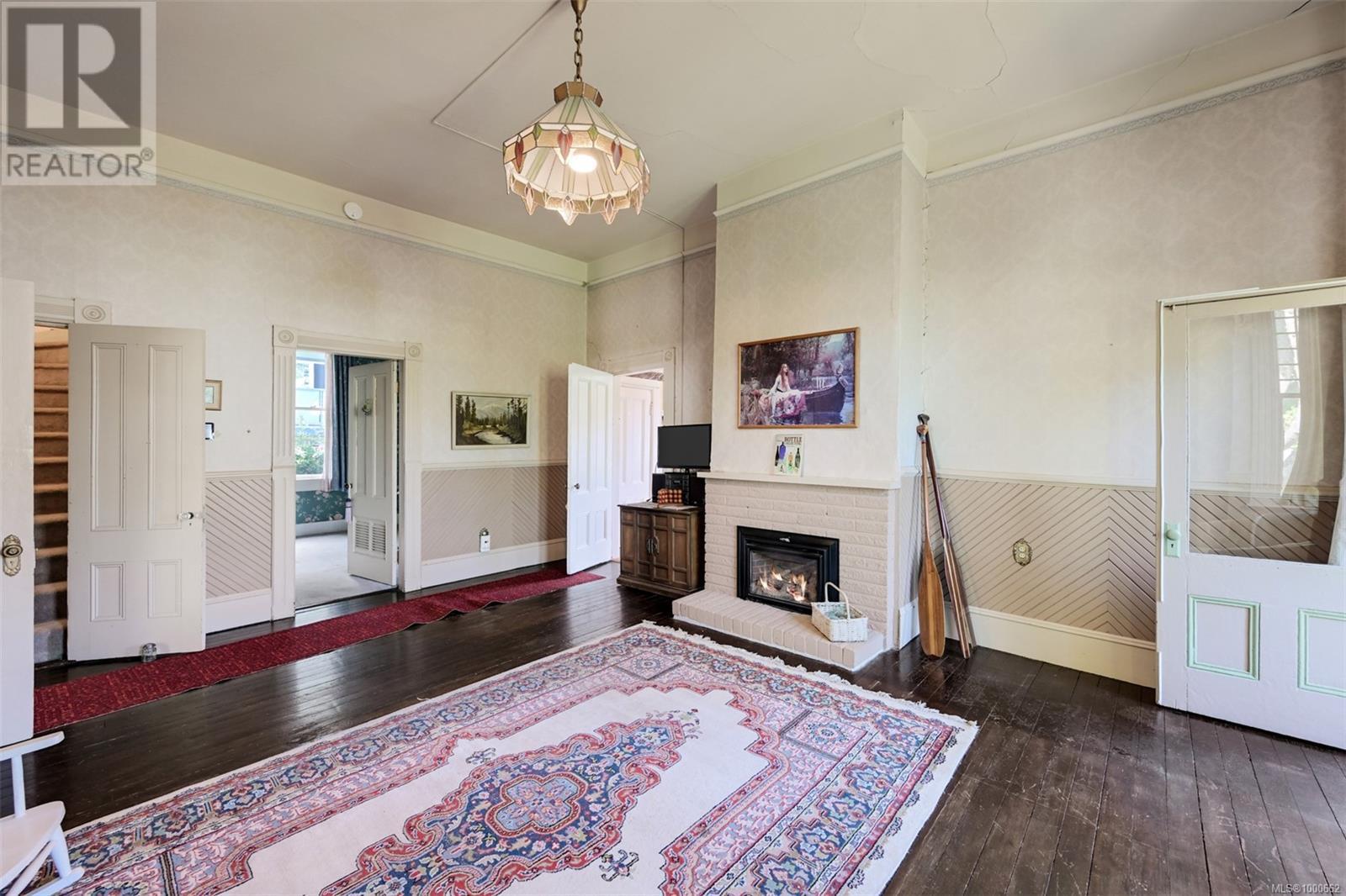 Property at 247 Oswego St image 3