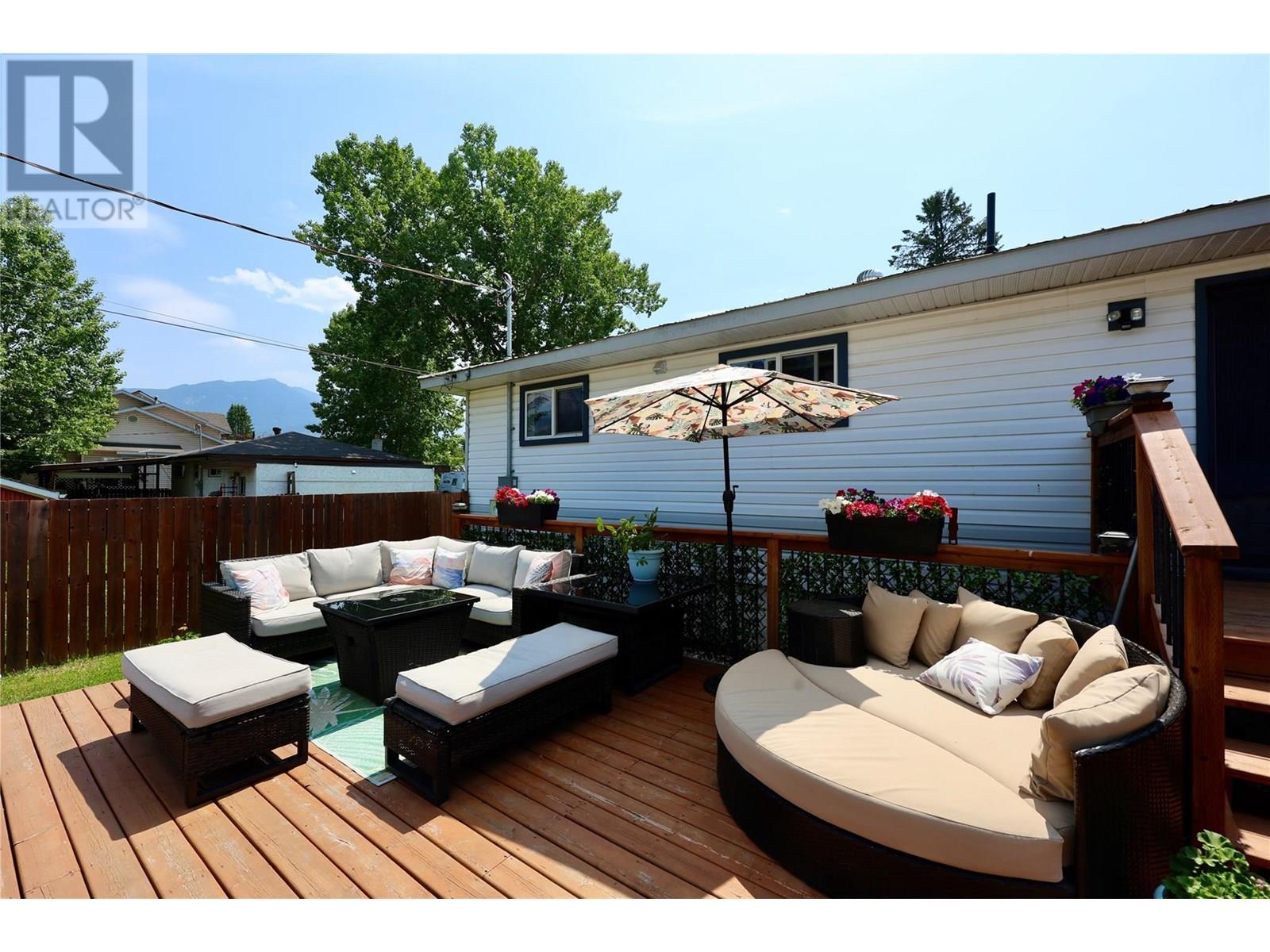 505 10TH Street S, golden, British Columbia