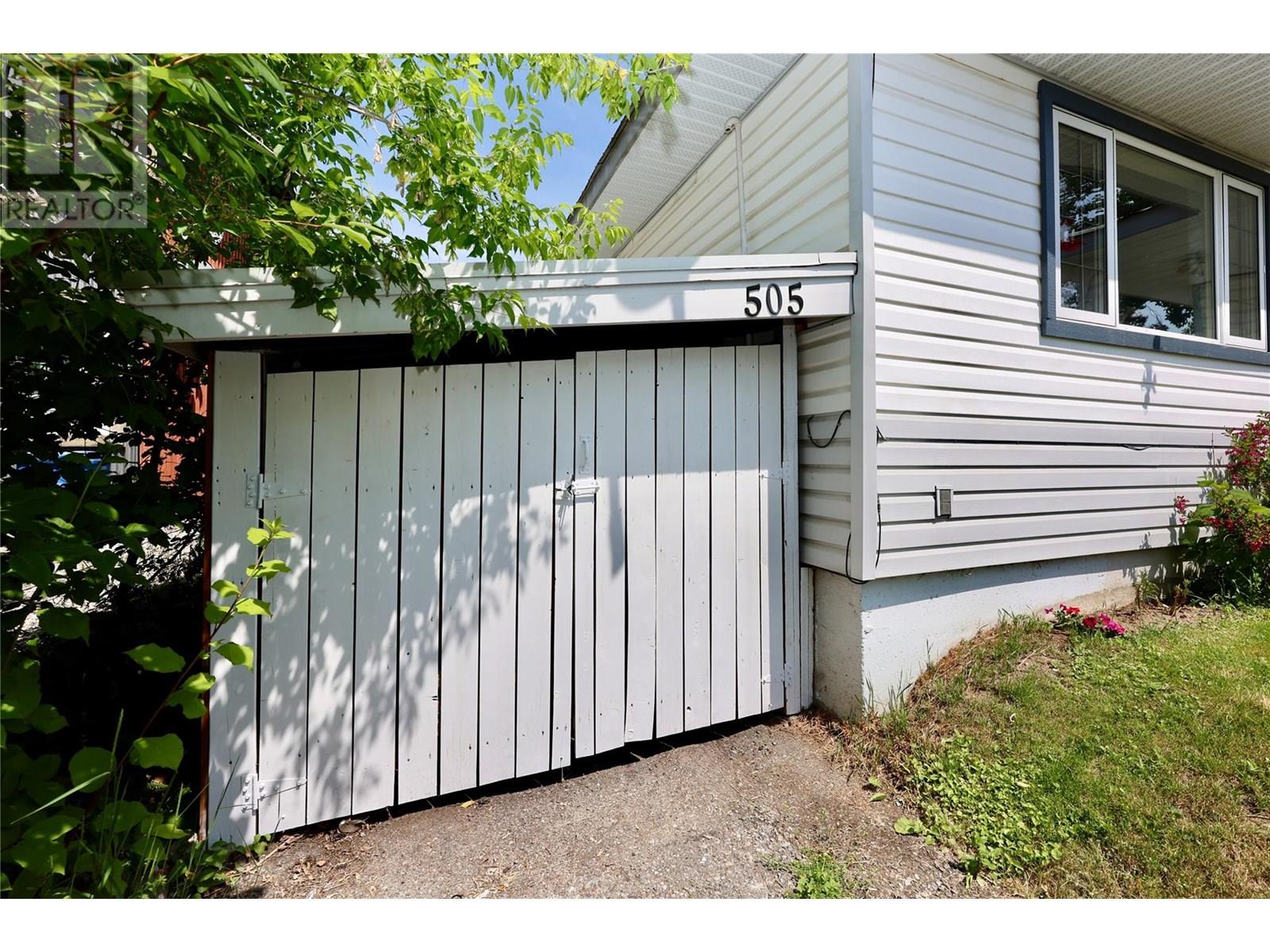 505 10th Street S, Golden, British Columbia  V0A 1H0 - Photo 18 - 10352275