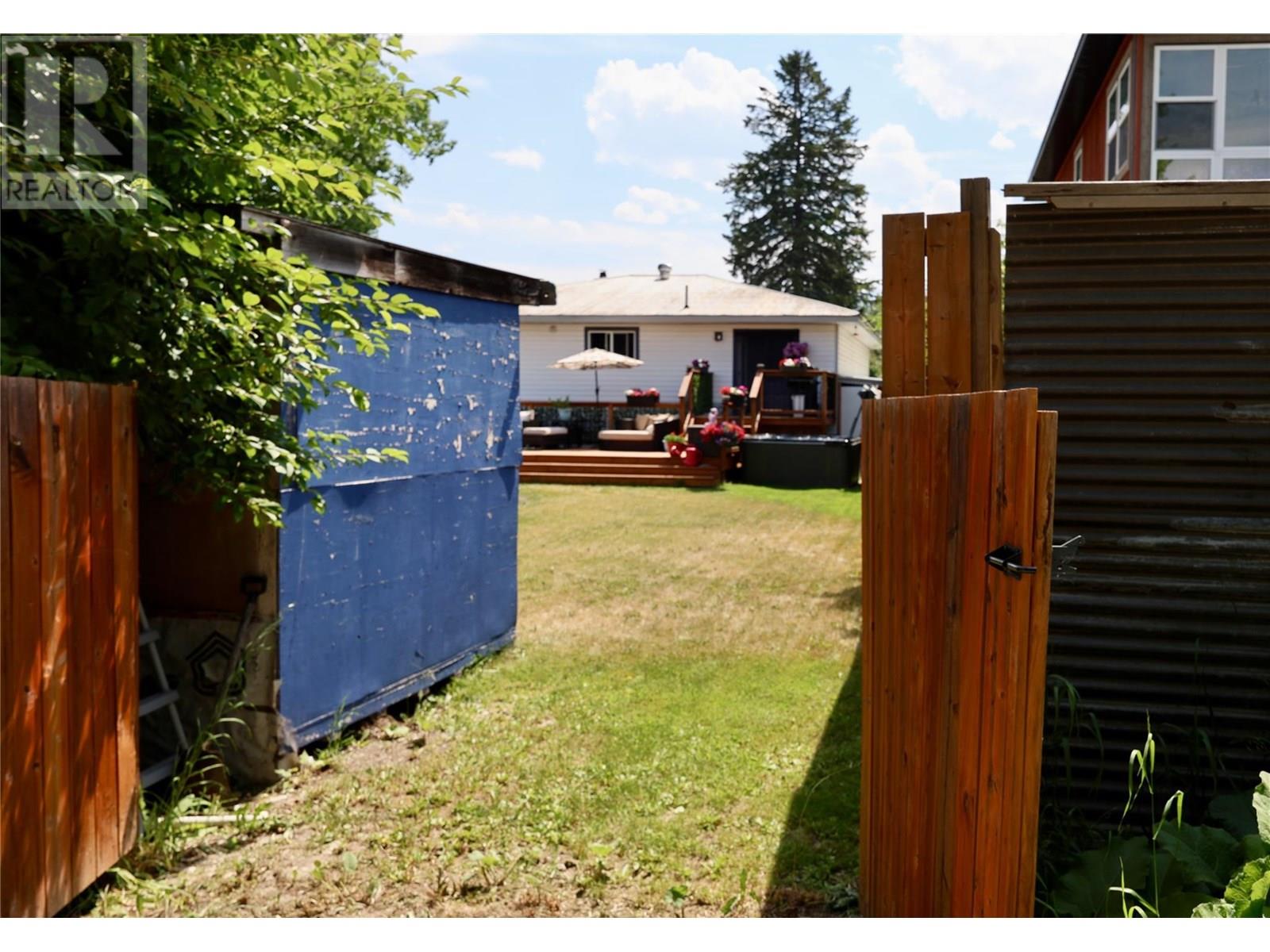 505 10th Street S, Golden, British Columbia  V0A 1H0 - Photo 52 - 10352275