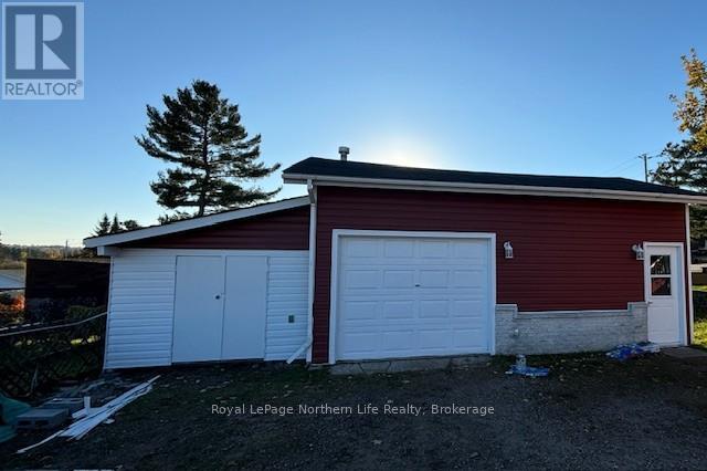 511 Brydges Street, Mattawa, Ontario  P0H 1V0 - Photo 2 - X12223263