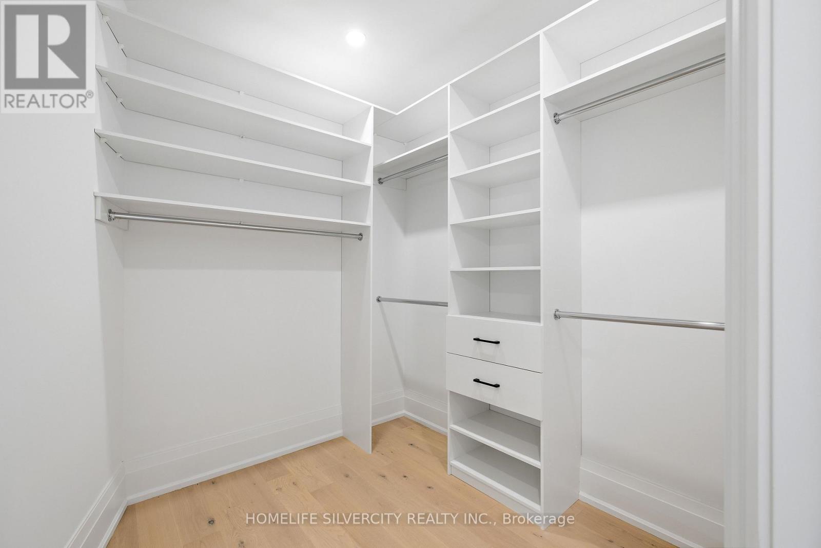 1610 Kenmuir Avenue, Mississauga (Mineola), Ontario  L5G 4B5 - Photo 23 - W12223129