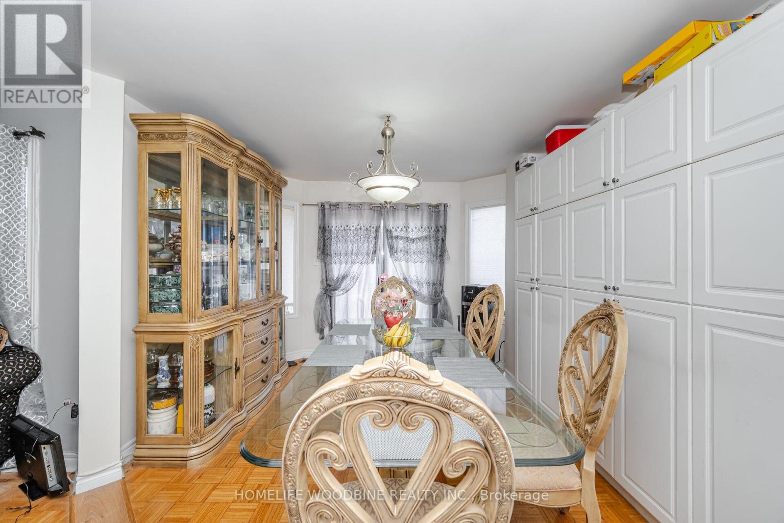 14 Tessler Crescent, Brampton (Brampton West), Ontario  L6X 4P8 - Photo 11 - W12223162
