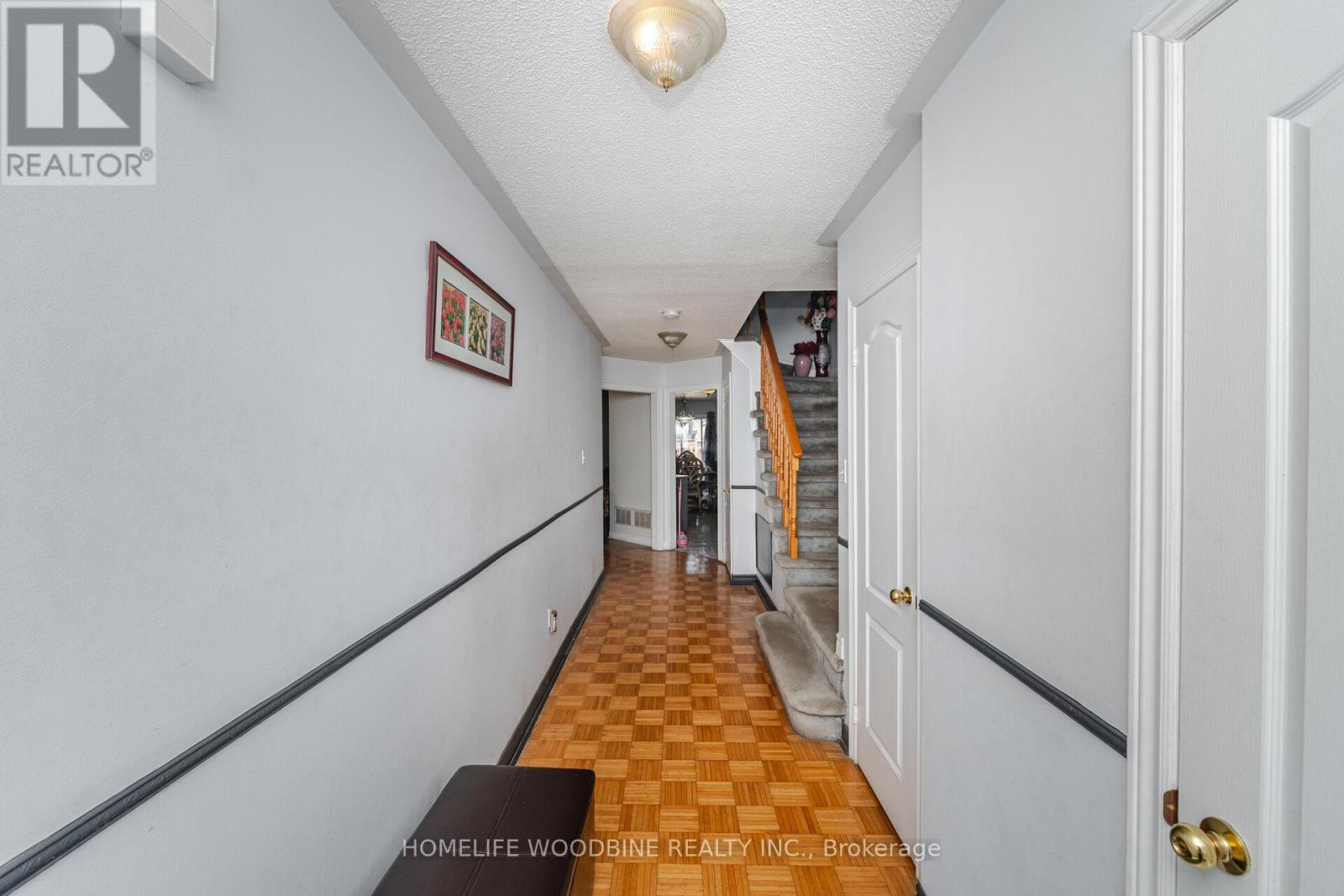 14 Tessler Crescent, Brampton (Brampton West), Ontario  L6X 4P8 - Photo 7 - W12223162