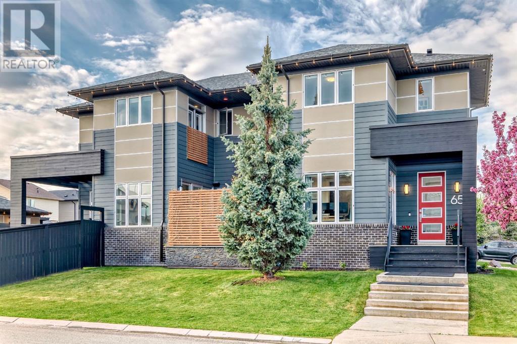 Property at 65 Walden Square SE image 2