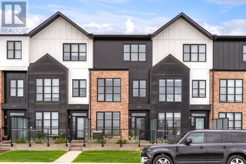Property at 5109 19 Street SW image 1