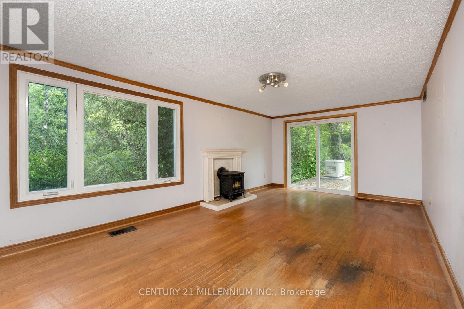 815 Forks Of The Credit Road, Caledon, Ontario  L7K 0E7 - Photo 8 - W12222101