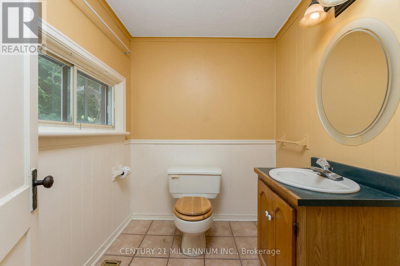 815 Forks Of The Credit Road, Caledon, Ontario  L7K 0E7 - Photo 12 - W12222101