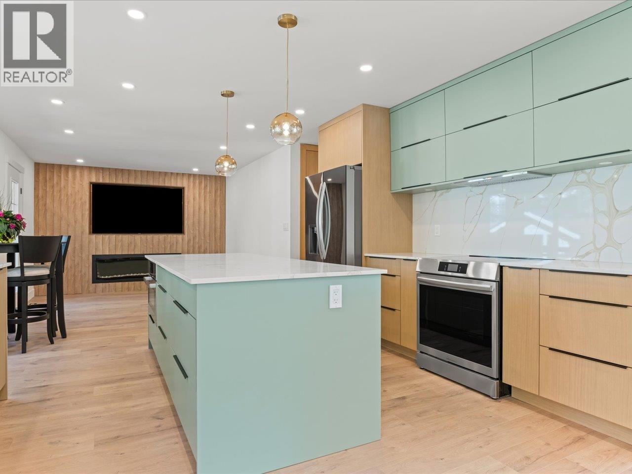 1135 SETTLERS COURT, port coquitlam, British Columbia V3C5Y5