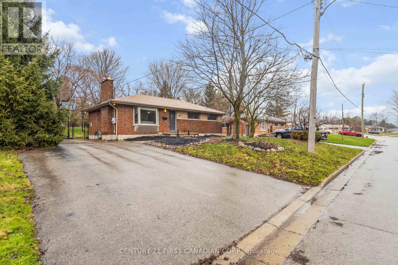 Property at 919 QUINTON ROAD image 2