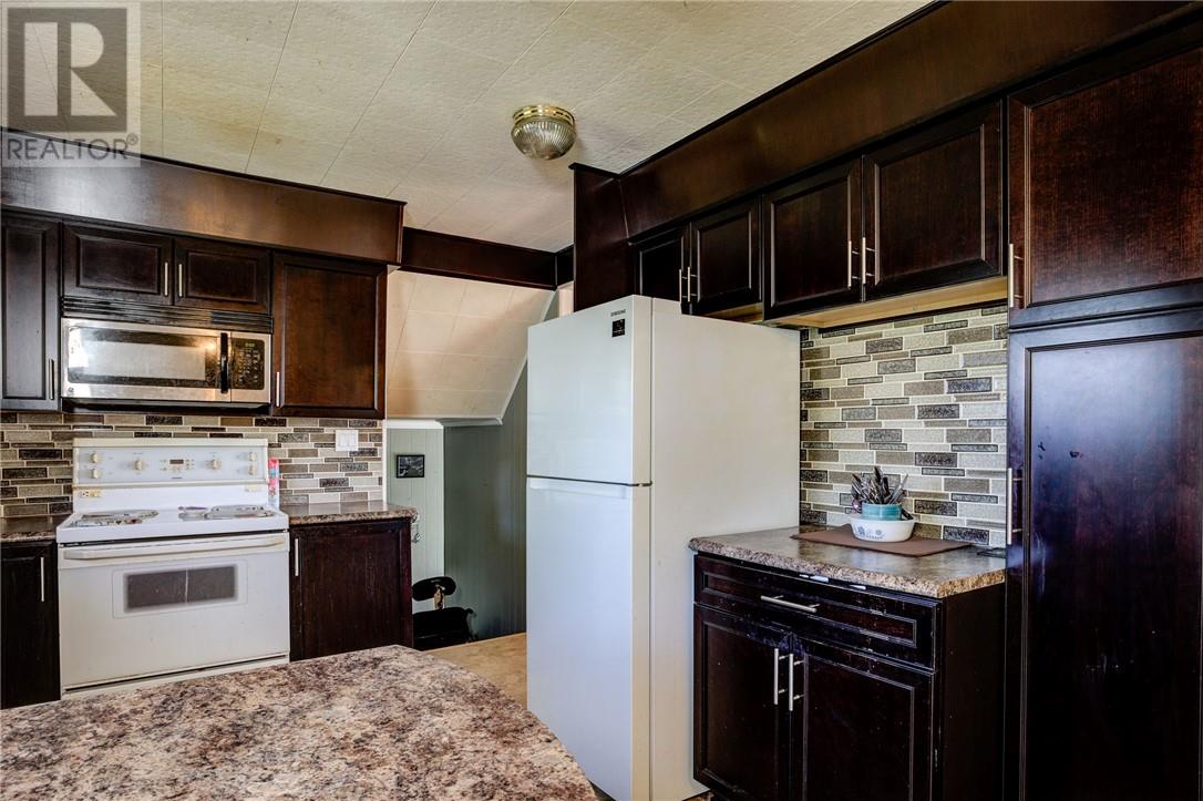 Property at 1265 Falconbridge Road image 5