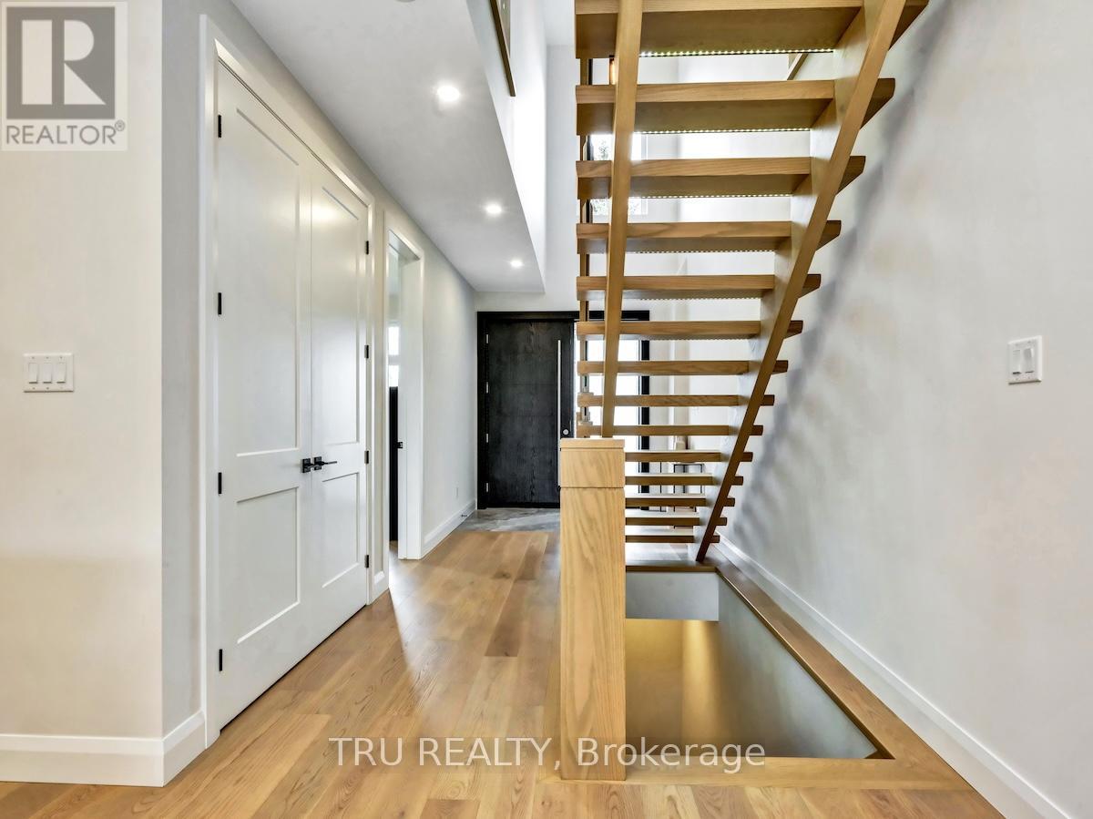 Property at 34 GRANTON AVENUE image 3