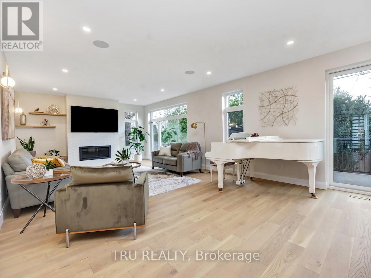Property at 34 GRANTON AVENUE image 5