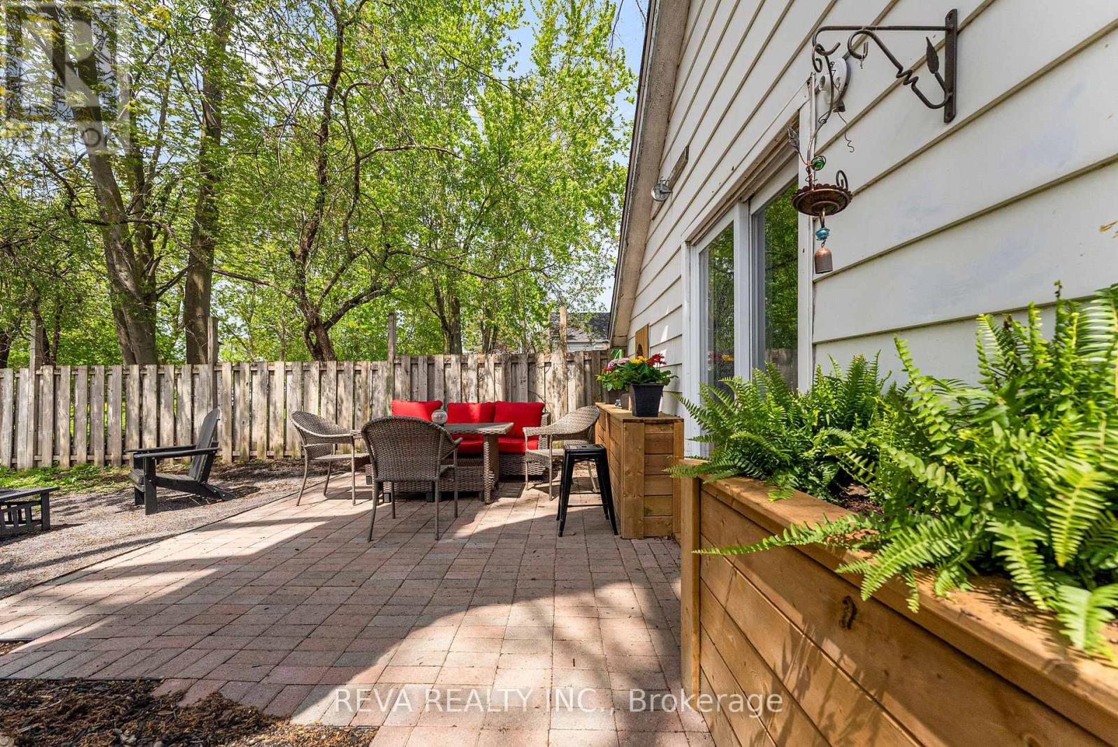Property at 86 YEOMANS STREET image 2