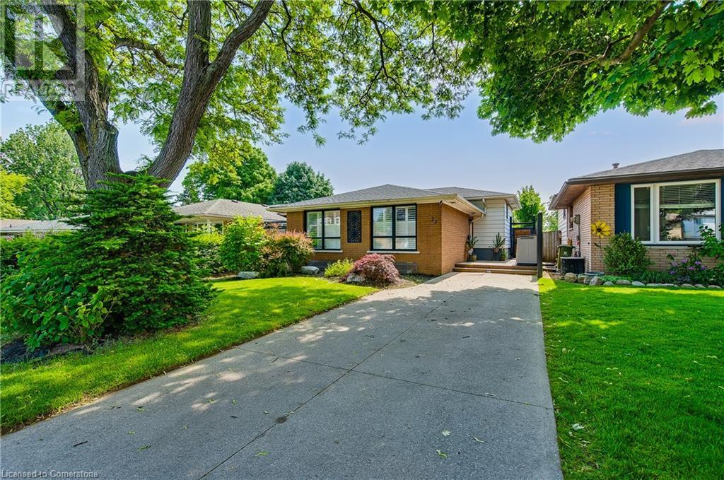 23 Gillard Street Unit# Upper, Hamilton, Ontario  L9C 6B9 - Photo 1 - 40741683