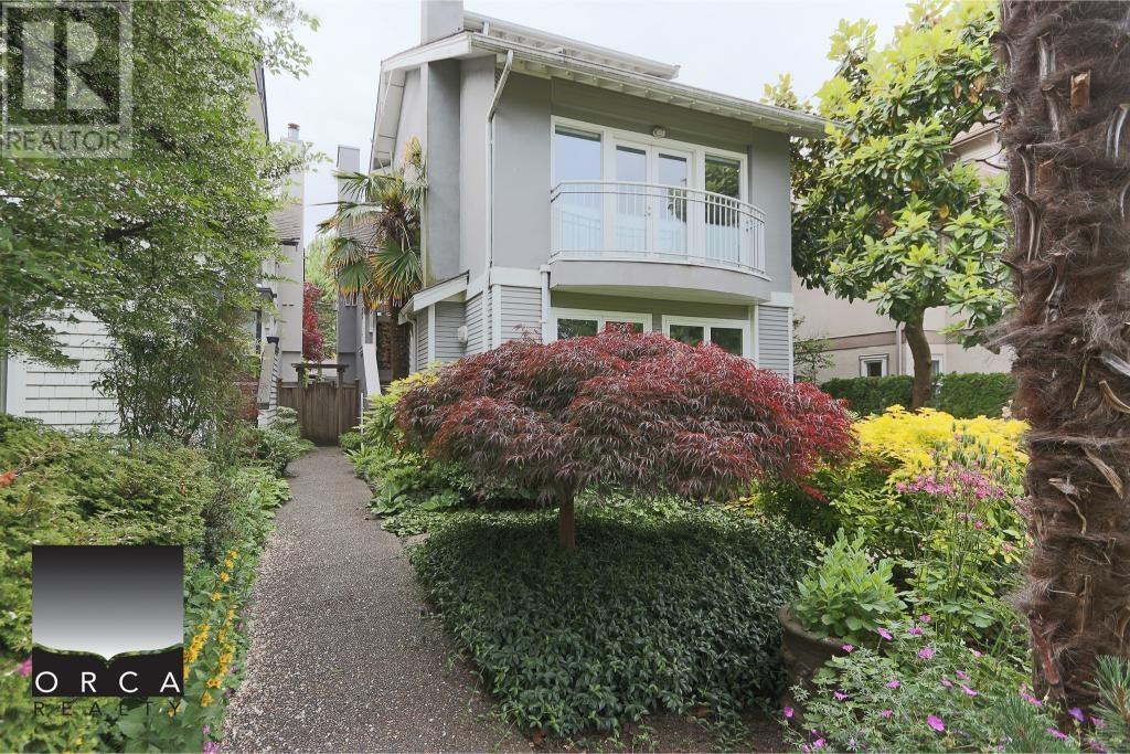 2090 WHYTE AVENUE, vancouver, British Columbia V6J1B5