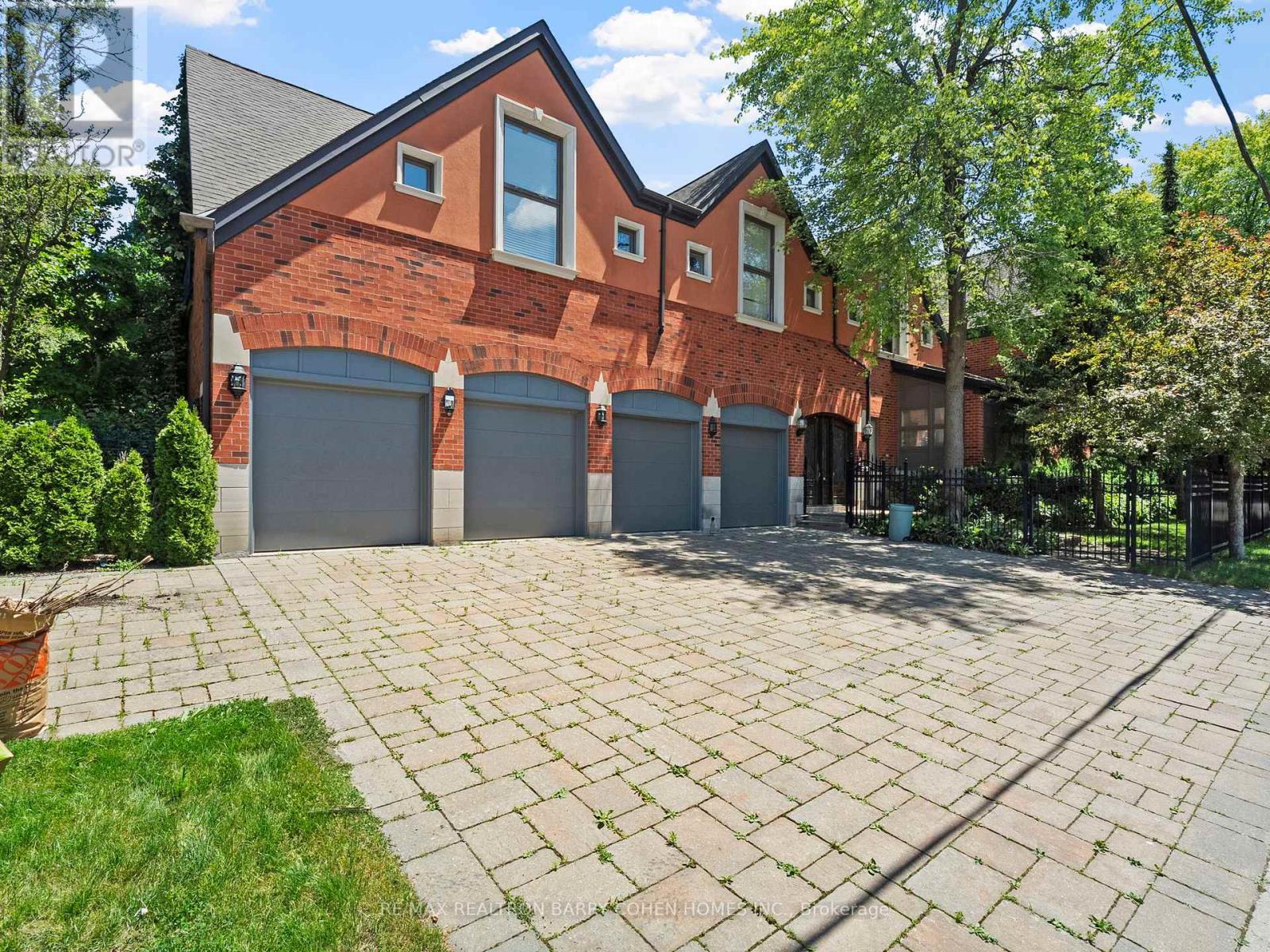40 Old Colony Road, Toronto (St. Andrew-Windfields), Ontario  M2L 2K1 - Photo 1 - C12223199