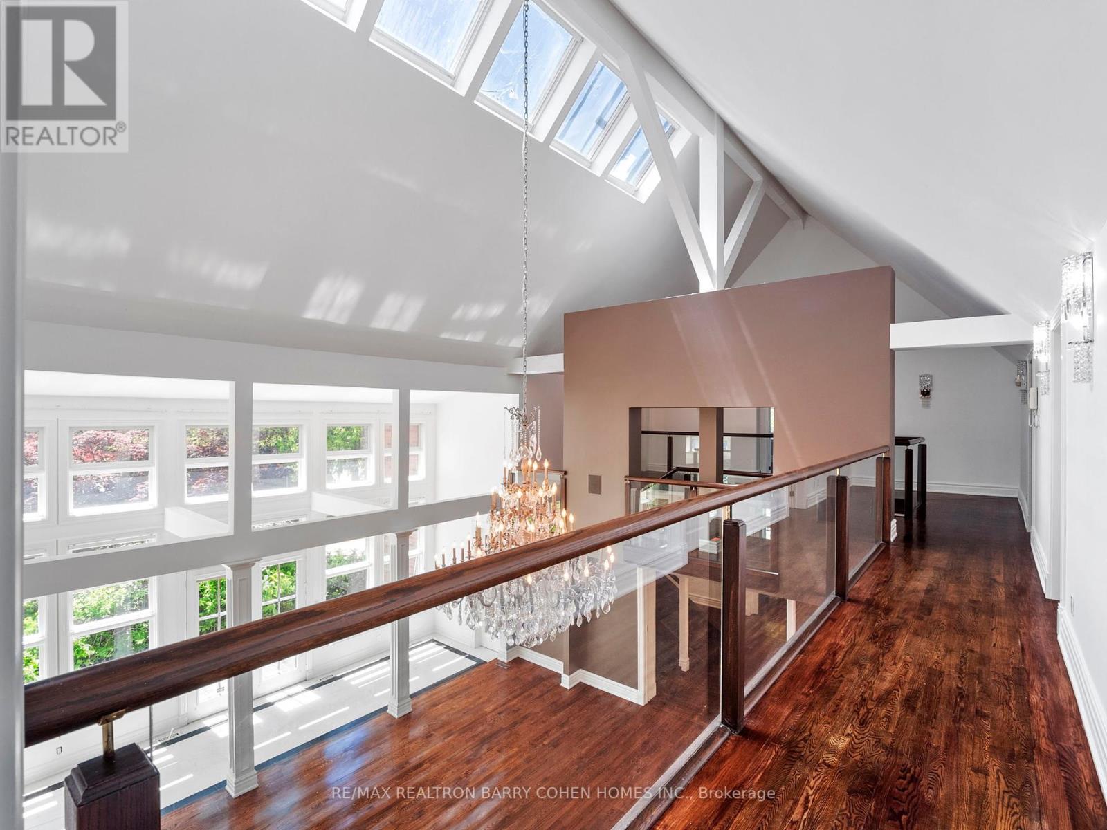 40 Old Colony Road, Toronto (St. Andrew-Windfields), Ontario  M2L 2K1 - Photo 18 - C12223199