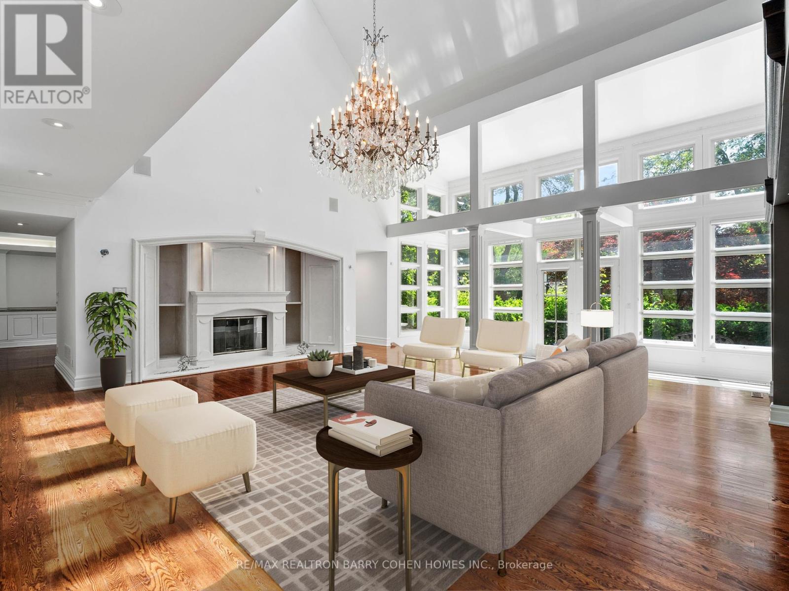 40 Old Colony Road, Toronto (St. Andrew-Windfields), Ontario  M2L 2K1 - Photo 4 - C12223199