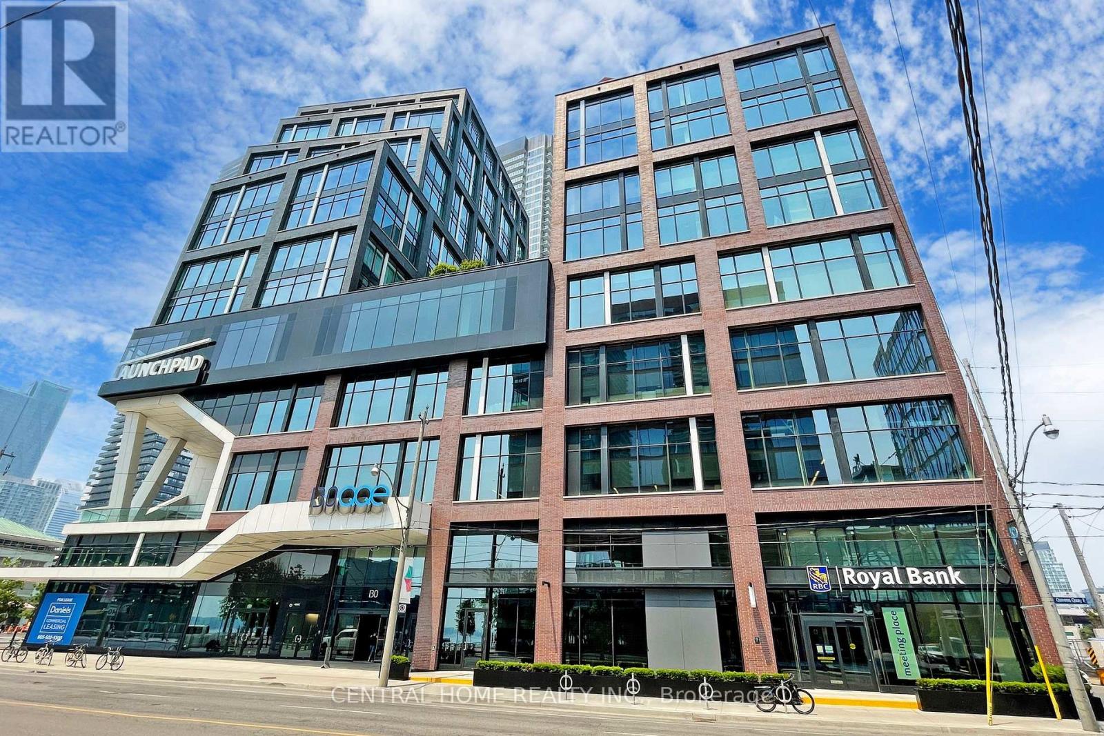 604 - 130 Queens Quay E, Toronto, Ontario  M5A 0P6 - Photo 2 - C12223311