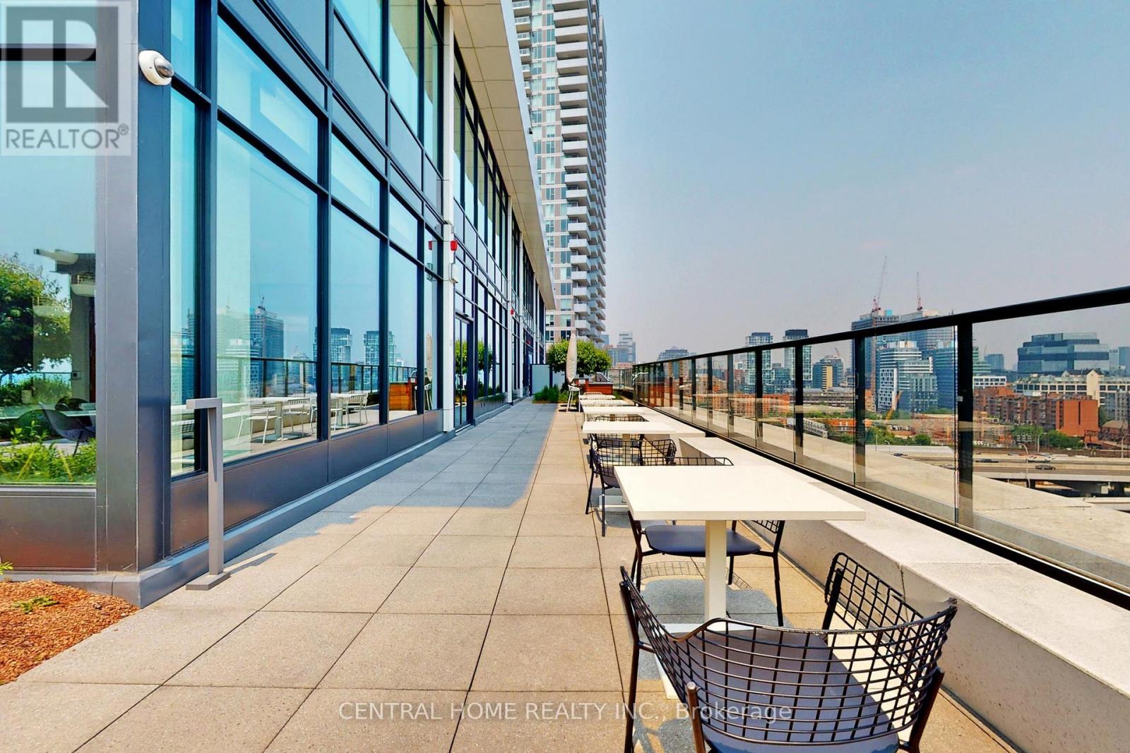 604 - 130 Queens Quay E, Toronto, Ontario  M5A 0P6 - Photo 30 - C12223311