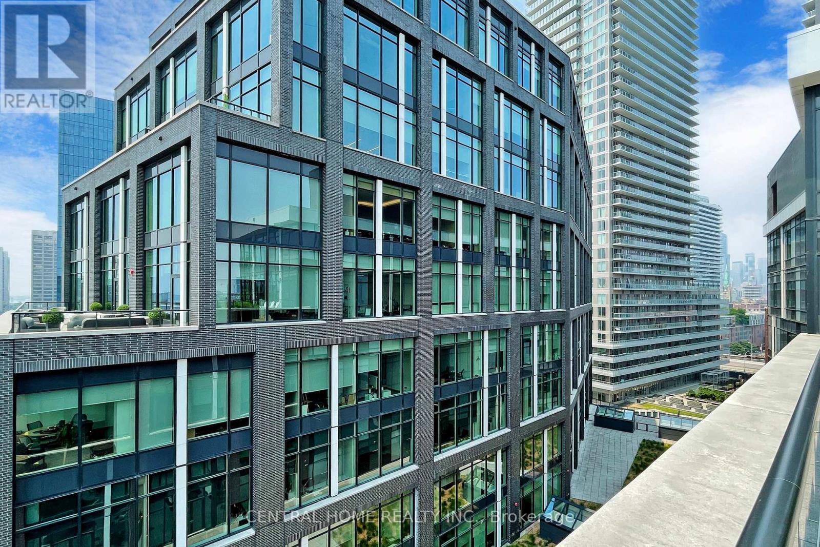 604 - 130 Queens Quay E, Toronto, Ontario  M5A 0P6 - Photo 31 - C12223311