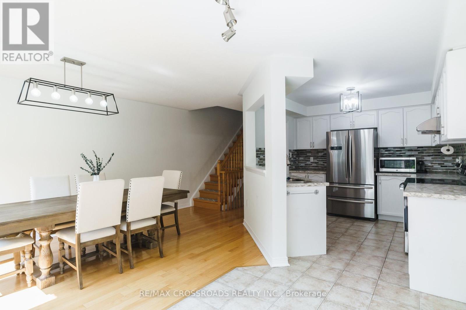 15 Oates Drive, Toronto (Clairlea-Birchmount), Ontario  M1L 0A9 - Photo 10 - E12223292