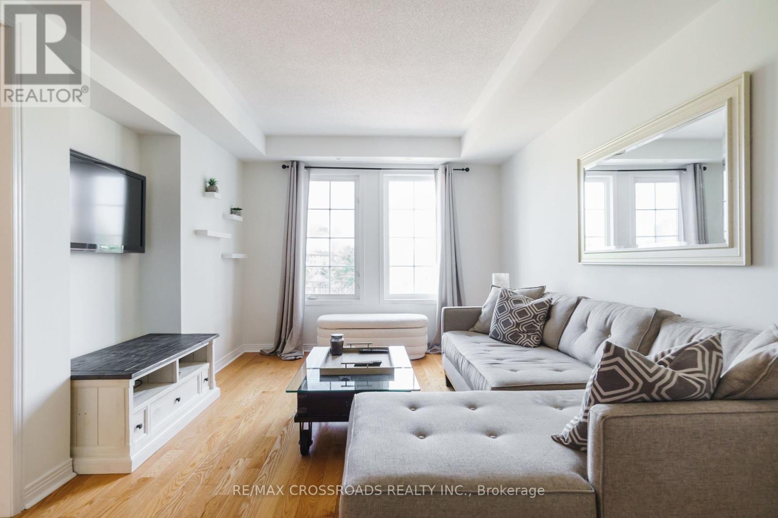 15 Oates Drive, Toronto (Clairlea-Birchmount), Ontario  M1L 0A9 - Photo 14 - E12223292
