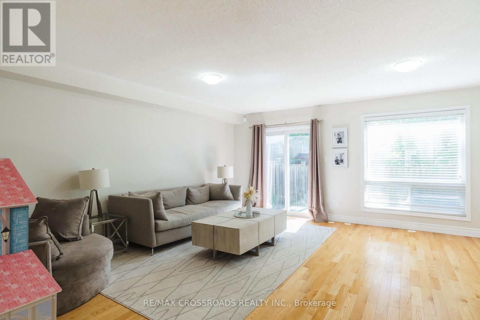 Property at 15 OATES DRIVE image 4