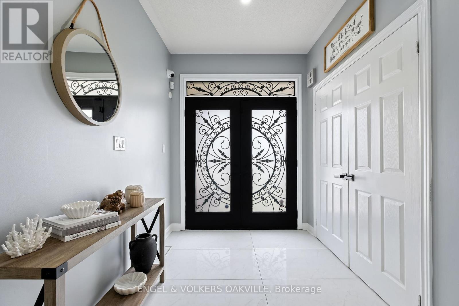 Property at 157 SHARPE CRESCENT image 3