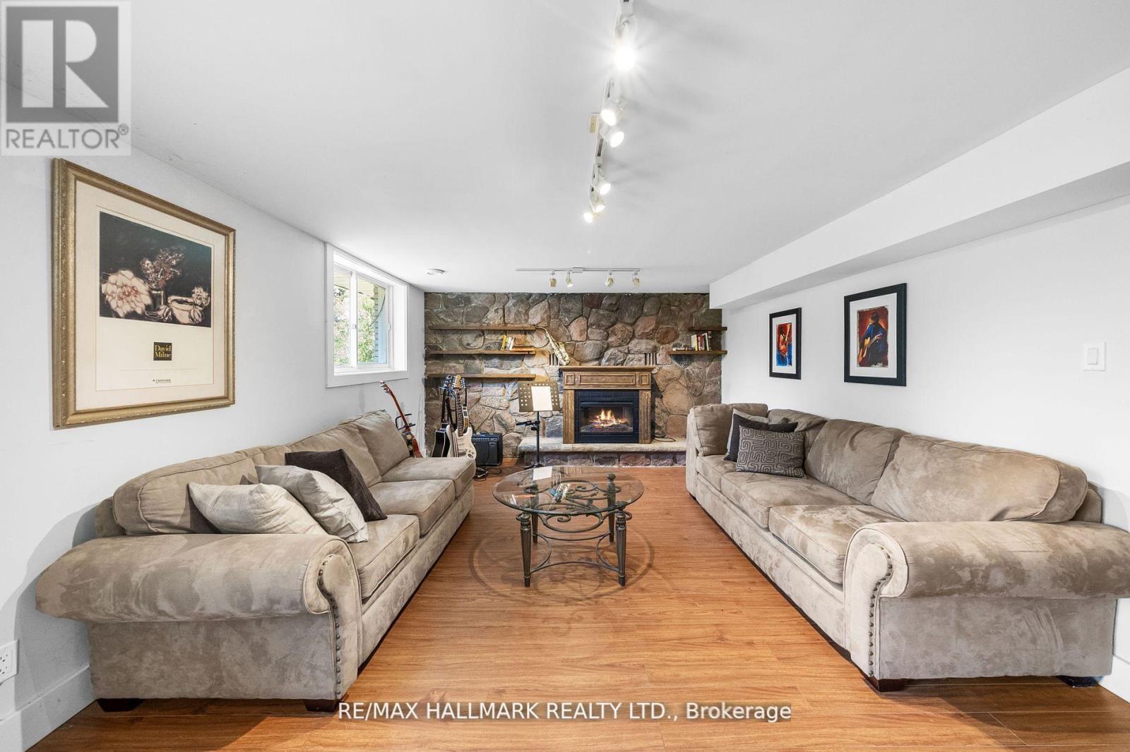 2422 Snow Valley Road, Springwater, Ontario  L9X 1K1 - Photo 32 - S12223314