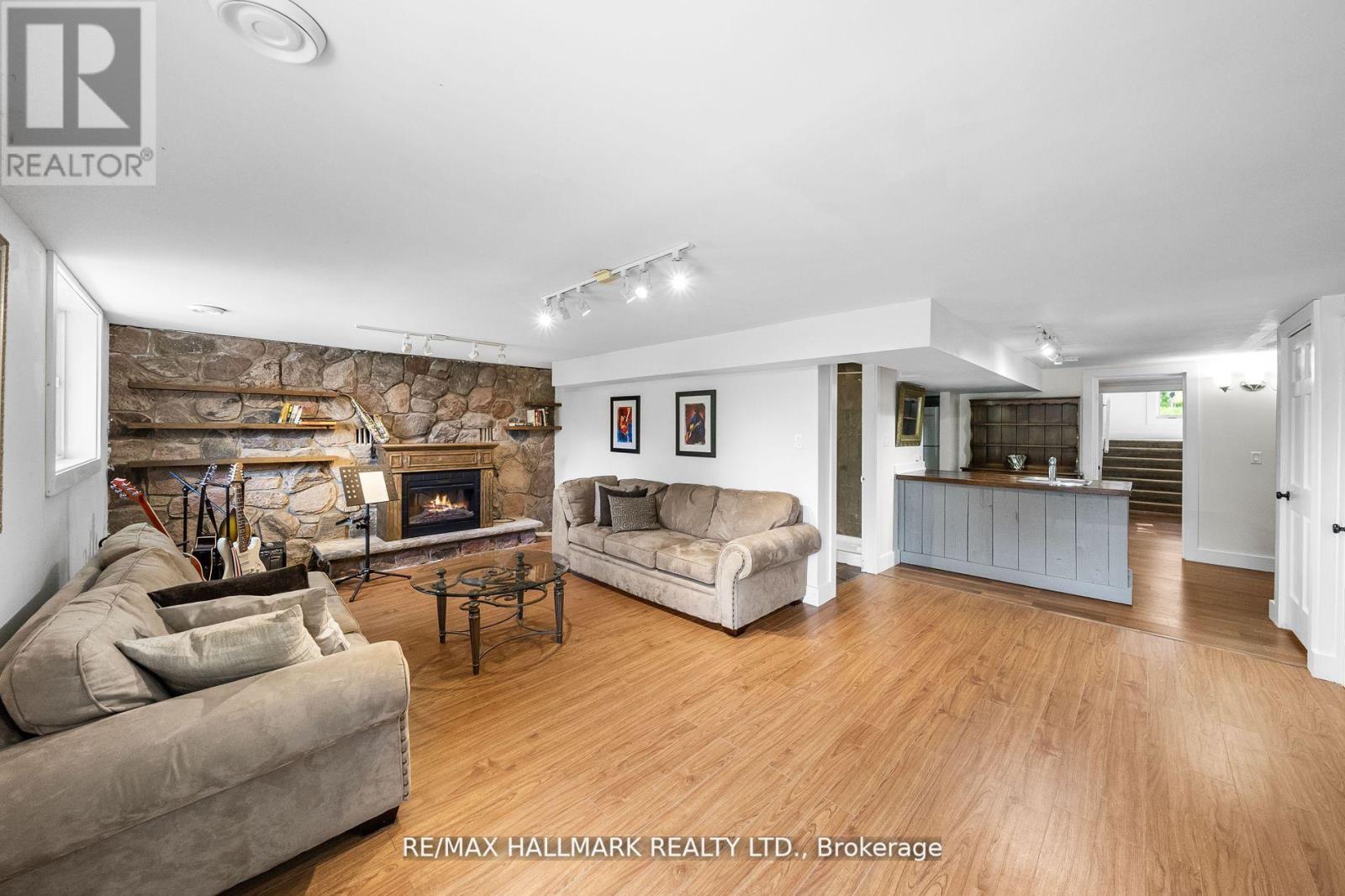 2422 Snow Valley Road, Springwater, Ontario  L9X 1K1 - Photo 34 - S12223314
