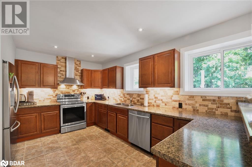 85 Gladman Avenue, Newmarket, Ontario  L3Y 1W4 - Photo 13 - 40735240