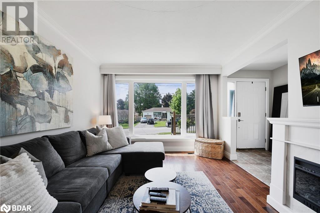 85 Gladman Avenue, Newmarket, Ontario  L3Y 1W4 - Photo 9 - 40735240