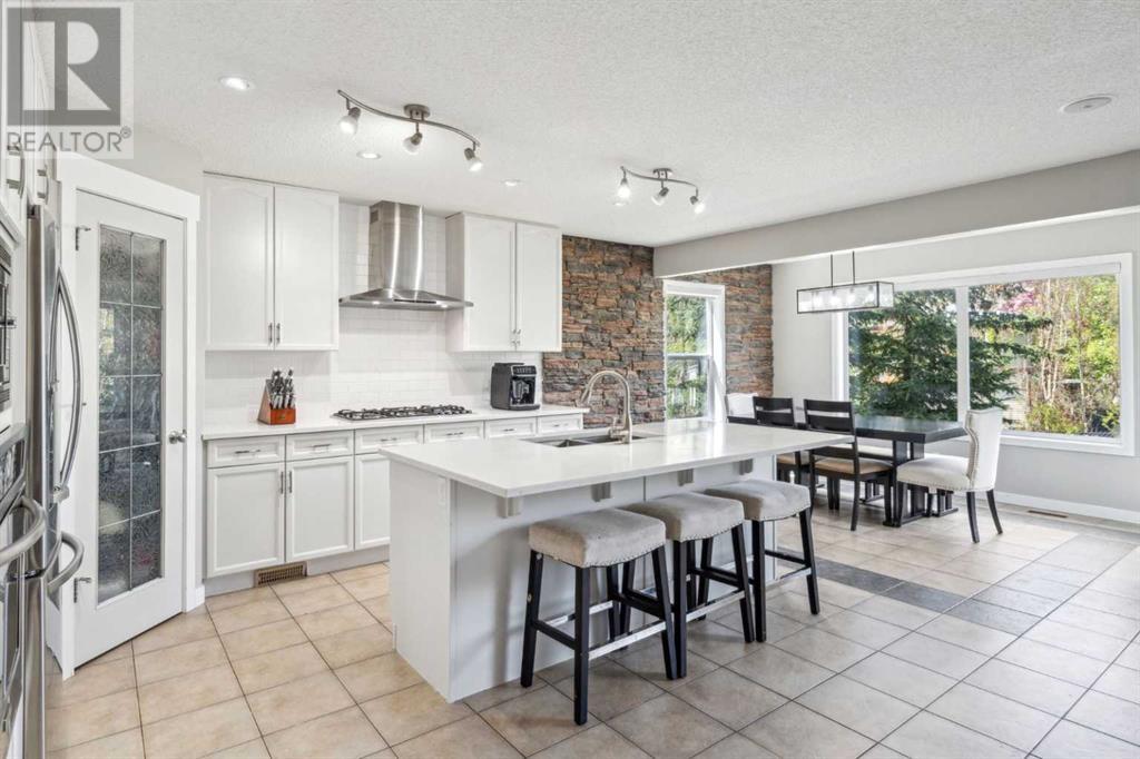 Property at 195 Cougarstone Court SW image 2
