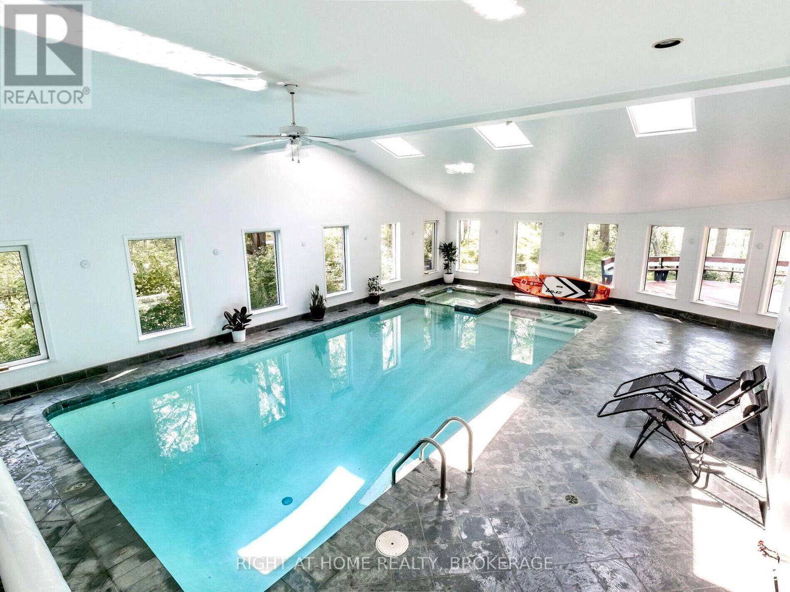 Property at 774 OLD DUNDAS ROAD image 3