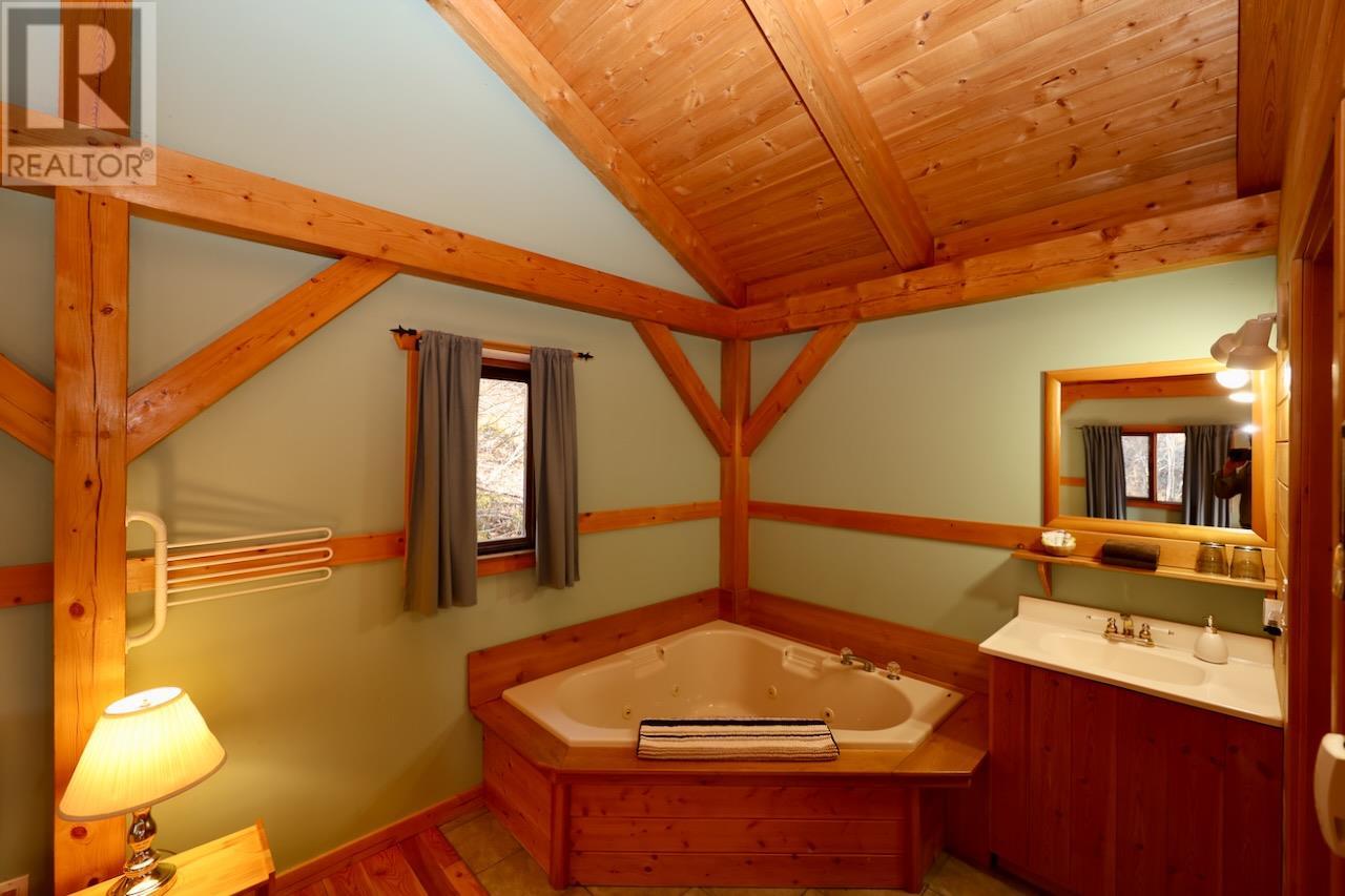 3483 Highway 95, Parson, British Columbia  V0A 1L0 - Photo 46 - 10329948