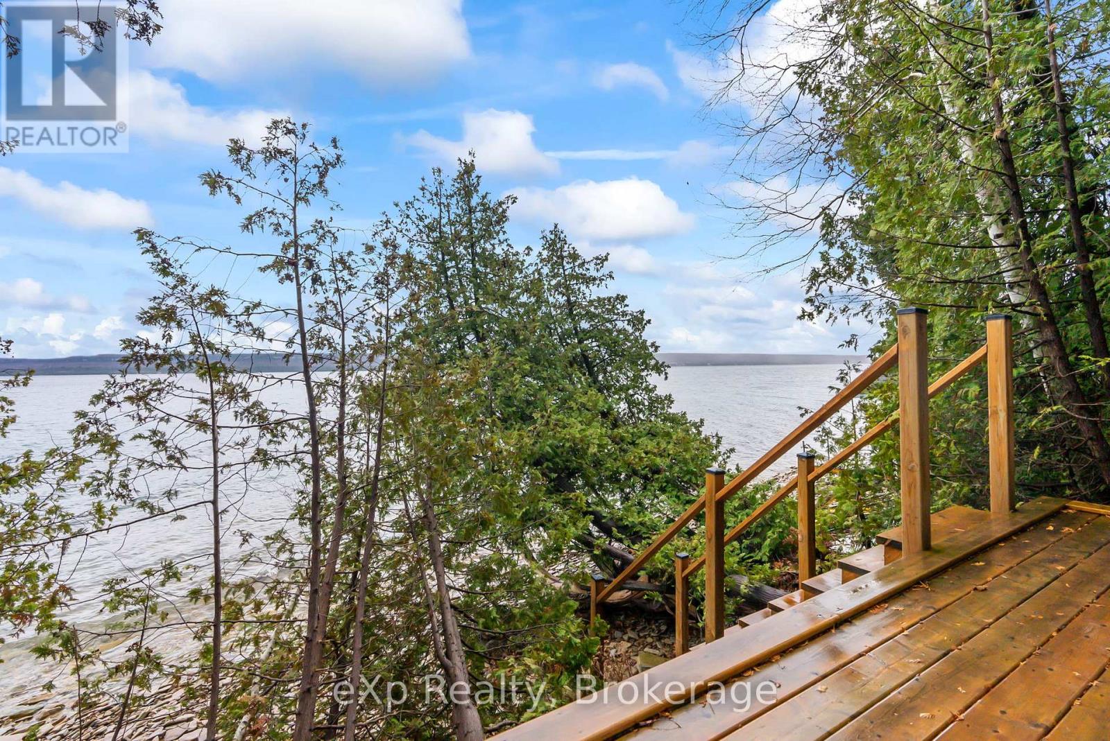 5 15th Avenue, South Bruce Peninsula, Ontario  N0H 2T0 - Photo 40 - X12109285