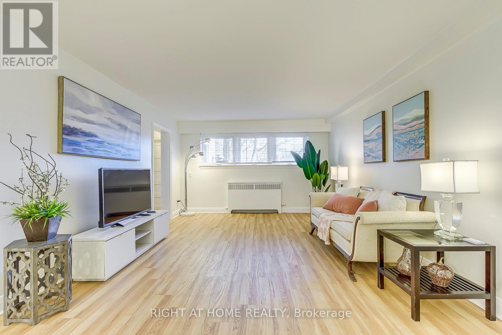 1 - 288 Reynolds Street, Oakville (Oo Old Oakville), Ontario  L6J 3L4 - Photo 12 - W12223318