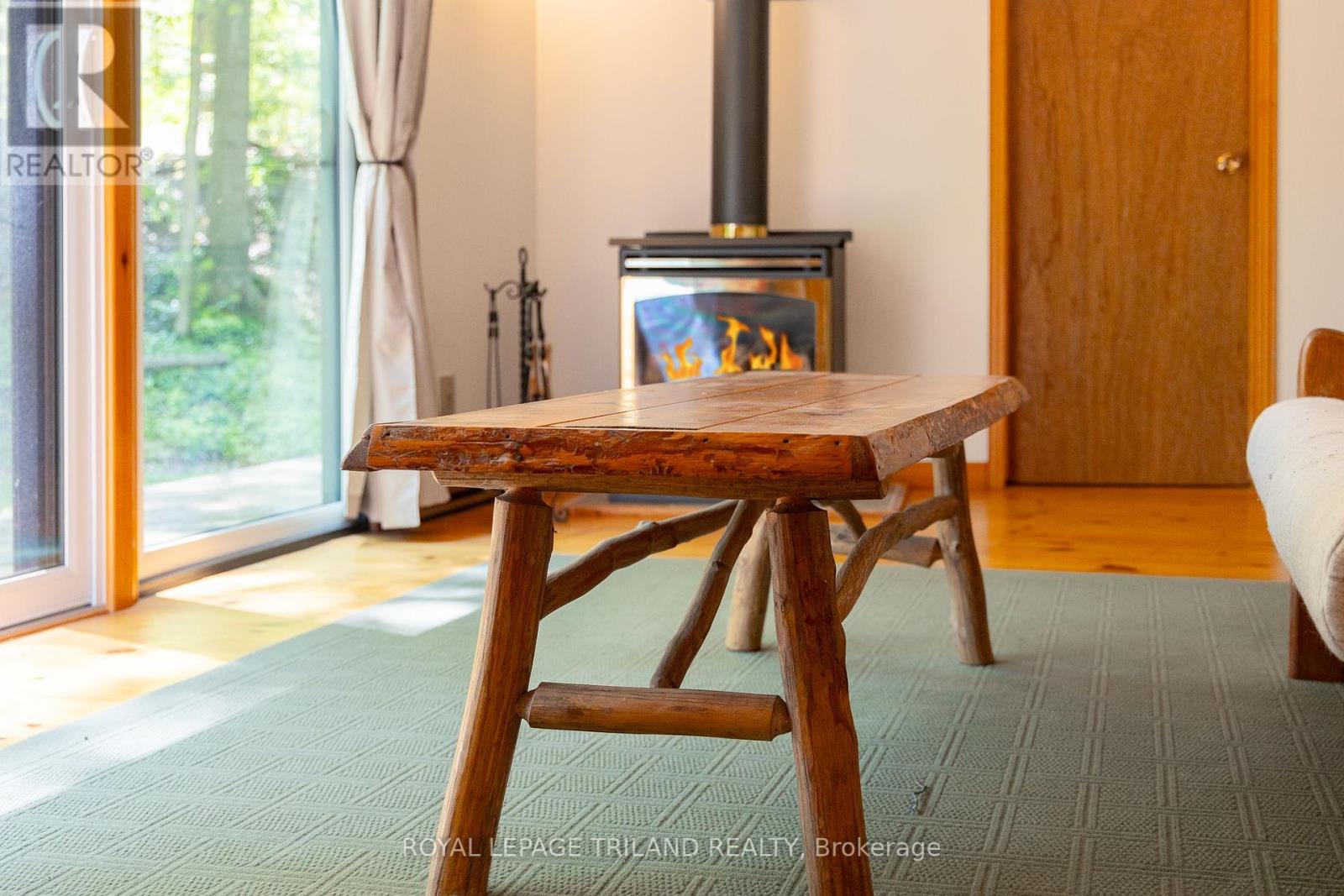 75331 Glitter Bay Crescent, Bluewater, Ontario  N0M 1G0 - Photo 34 - X12222159