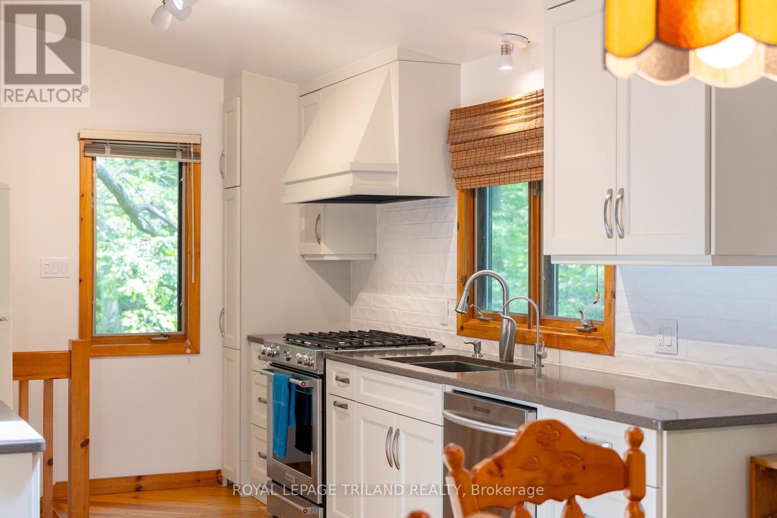 75331 Glitter Bay Crescent, Bluewater, Ontario  N0M 1G0 - Photo 21 - X12222159