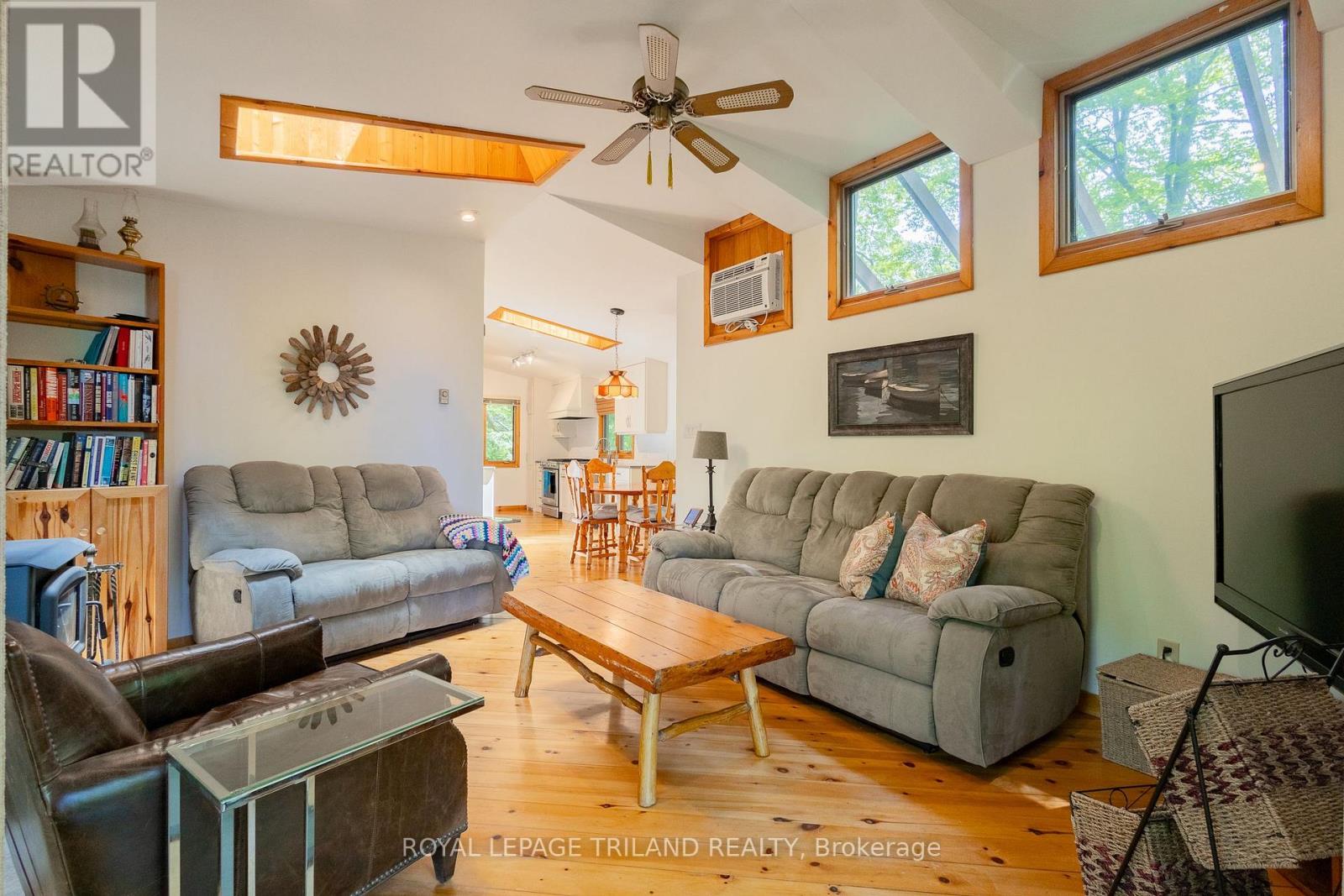 75331 Glitter Bay Crescent, Bluewater, Ontario  N0M 1G0 - Photo 26 - X12222159