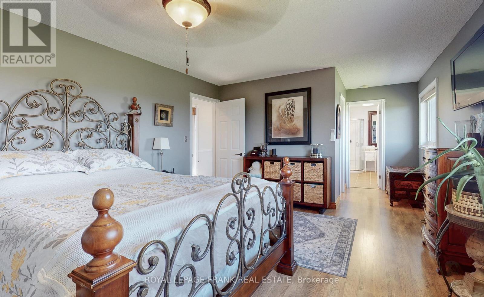 10 Cityview Heights, Kawartha Lakes, Ontario  K0L 1K0 - Photo 23 - X12223520