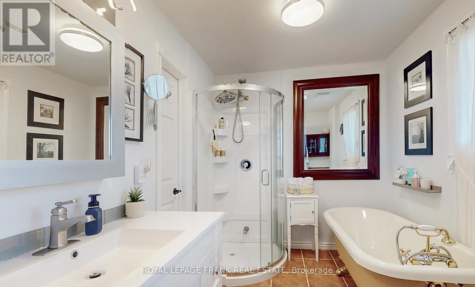 10 Cityview Heights, Kawartha Lakes, Ontario  K0L 1K0 - Photo 24 - X12223520