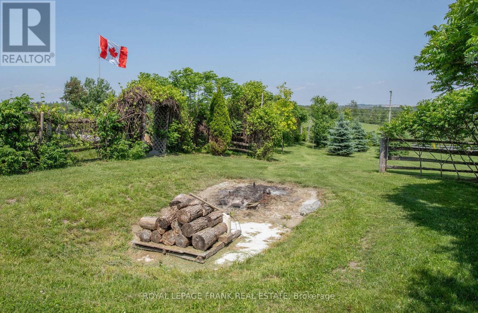 10 Cityview Heights, Kawartha Lakes, Ontario  K0L 1K0 - Photo 43 - X12223520