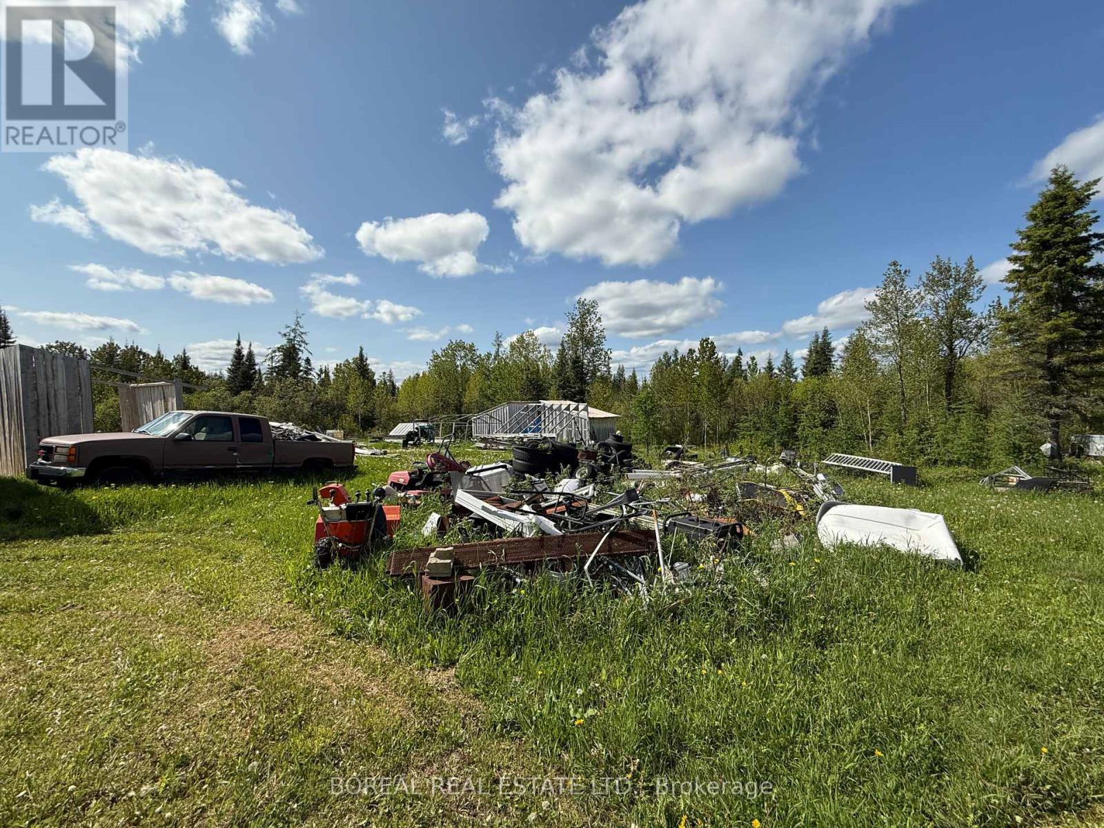 295-299 Bentley Lake Road, Cochrane, Ontario P0L 1C0 - Photo 27 - T12223630