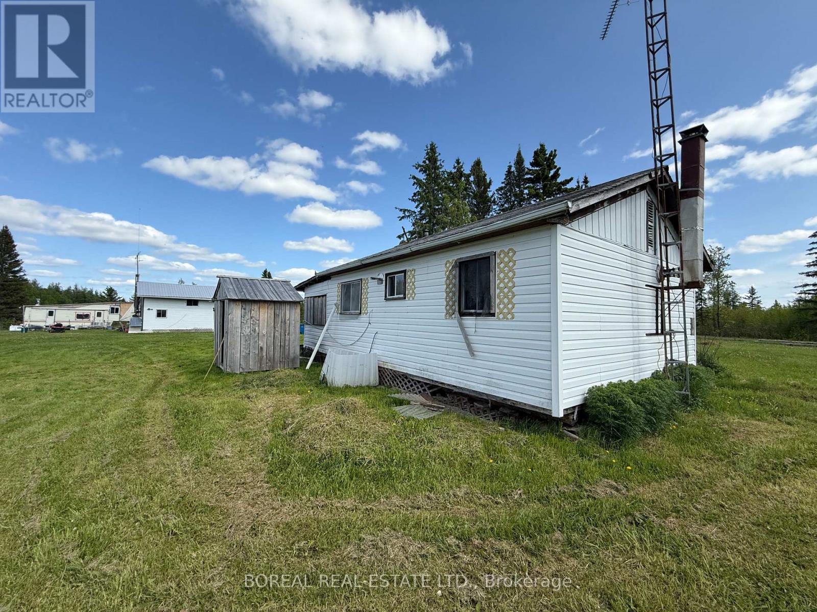 295-299 Bentley Lake Road, Cochrane, Ontario P0L 1C0 - Photo 35 - T12223630
