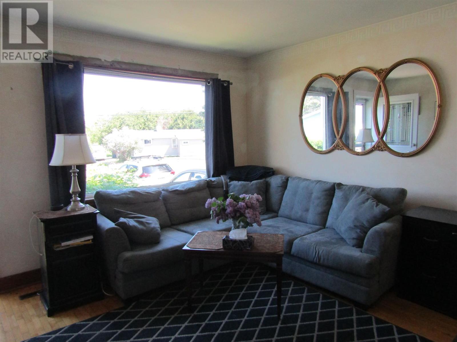 Property at 1816 Broadway Ave image 5